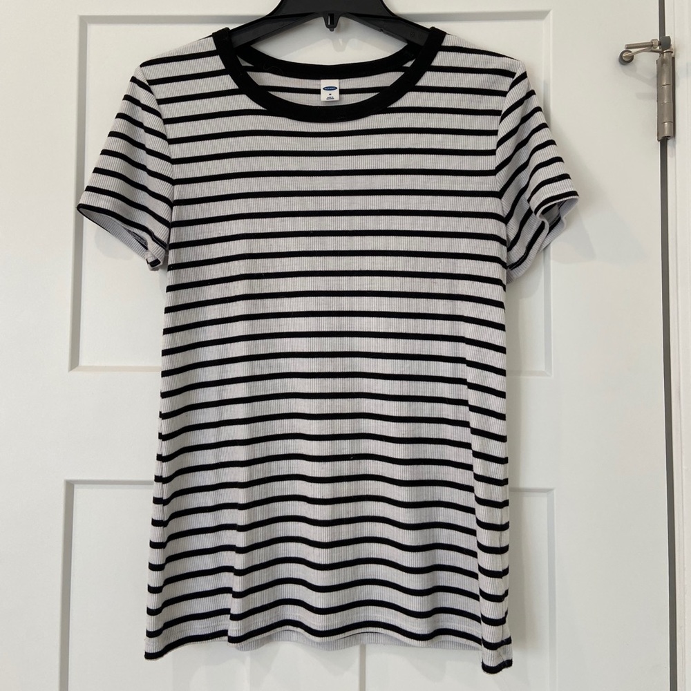Old Navy Striped Tee, size m